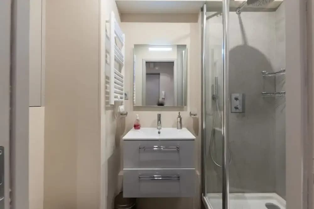 Apartment With Parking on Place de Morny - Photo 5
