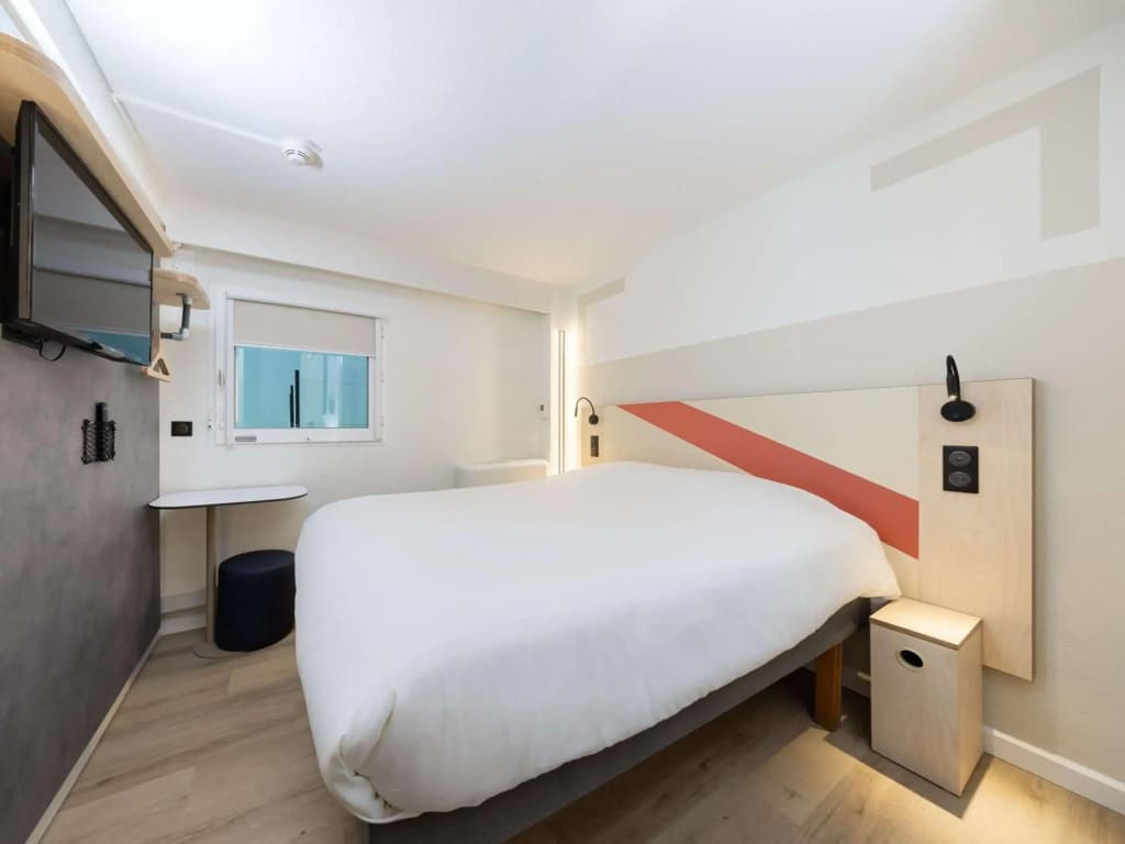 ibis budget Bordeaux Centre Mériadeck - Miniature 6
