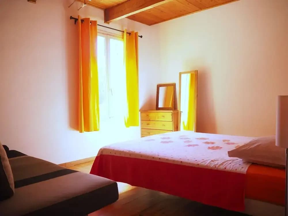 Nice Holiday Home With Private Pool in the Luberon Park, Grambois - Photo 2
