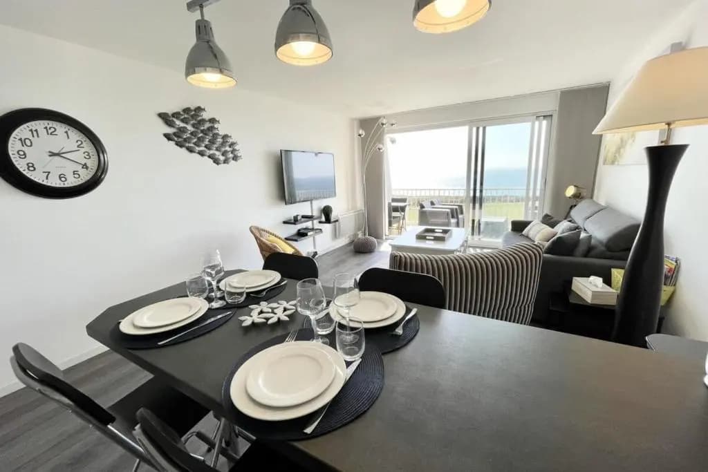 Magnifique T2 Archi Cosy Vue Mer 180 Piscine - Photo 1