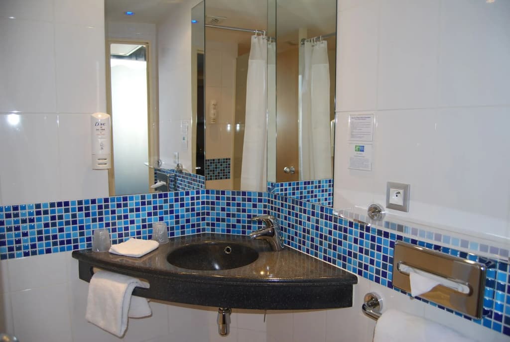 Holiday Inn Express Toulouse Airport by IHG - Miniature 6