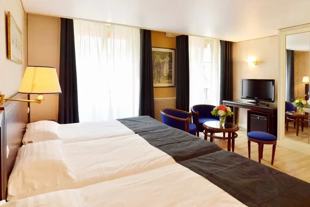 Hotel Unic Renoir Saint Germain - Photo 5