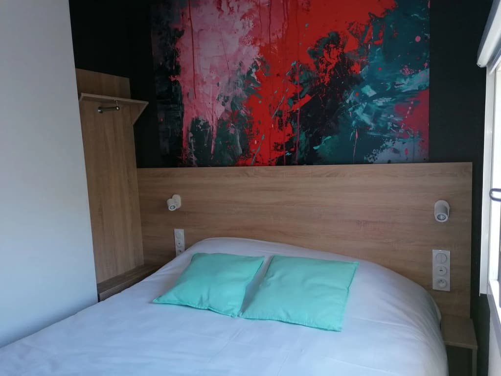 Kyriad Direct Martigues - Photo 3