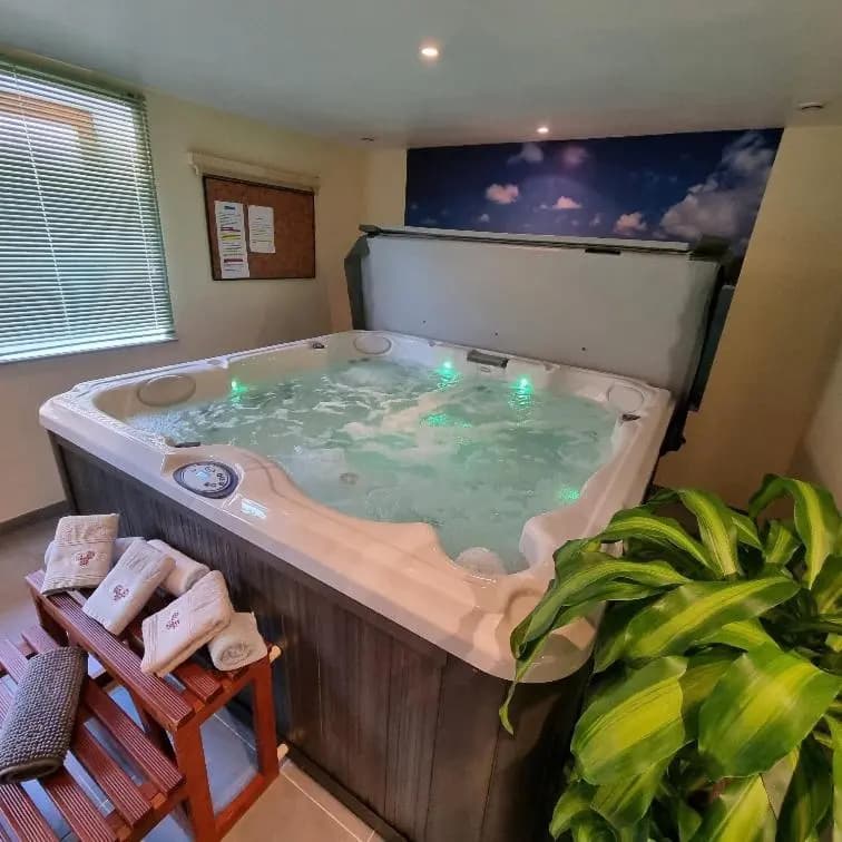 Gite Fougère 2 à 6 personnes avec SPA - Miniature 3