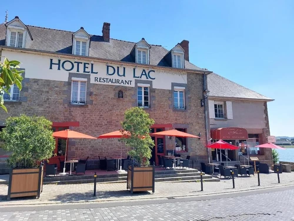 Hotel Restaurant du Lac - Photo 1