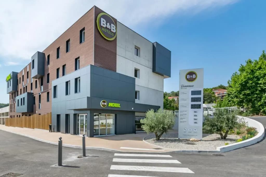 B&B HOTEL MARSEILLE La Valentine Saint-Menet - Photo 1