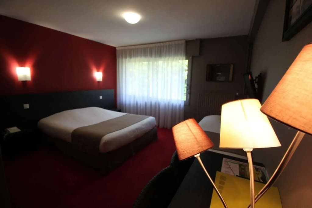 Hôtel Le Régina - Miniature 2