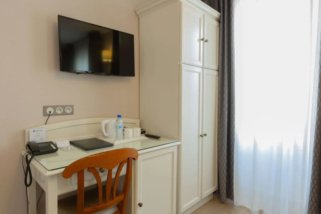Best Western Au Trocadero - Photo 4