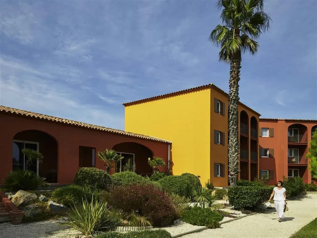 Ibis Hyères Plage Thalassa - Photo 1