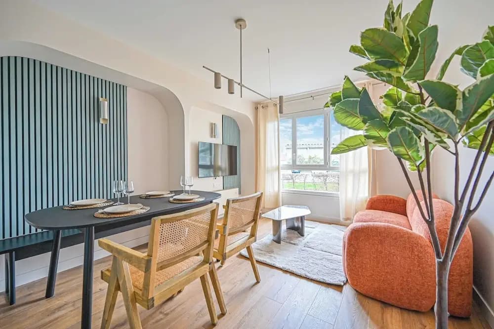 Magnificent Apartment- 2br-4p- Bagnolet - Photo 1