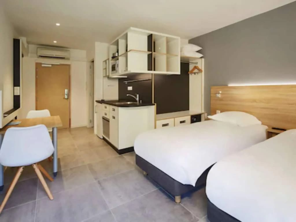 Appart'hôtel Kyriad Résidence Cabriès - Plan de Campagne - Photo 4