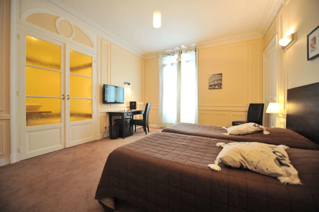 Best Western Continental Pau Centre - Photo 3