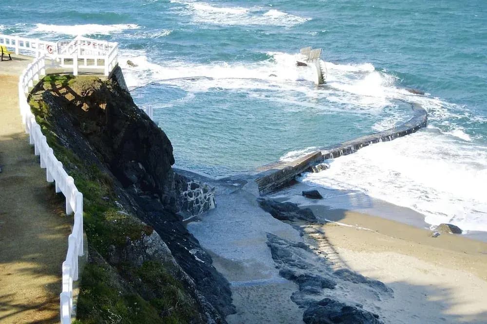 Nice Holiday Home Near the Beach, Hillion - Miniature 7