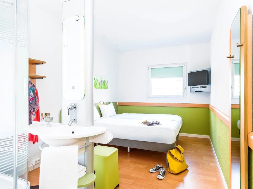 ibis budget Saint-Quentin Centre Gare - Miniature 6