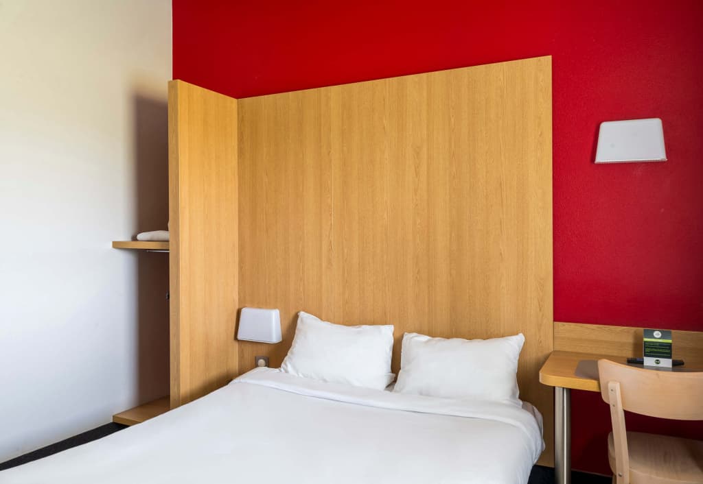 B&B HOTEL Troyes Barberey - Miniature 6