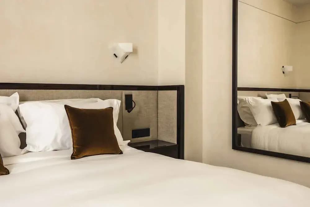 Mondovi Luxury Suites - Miniature 6
