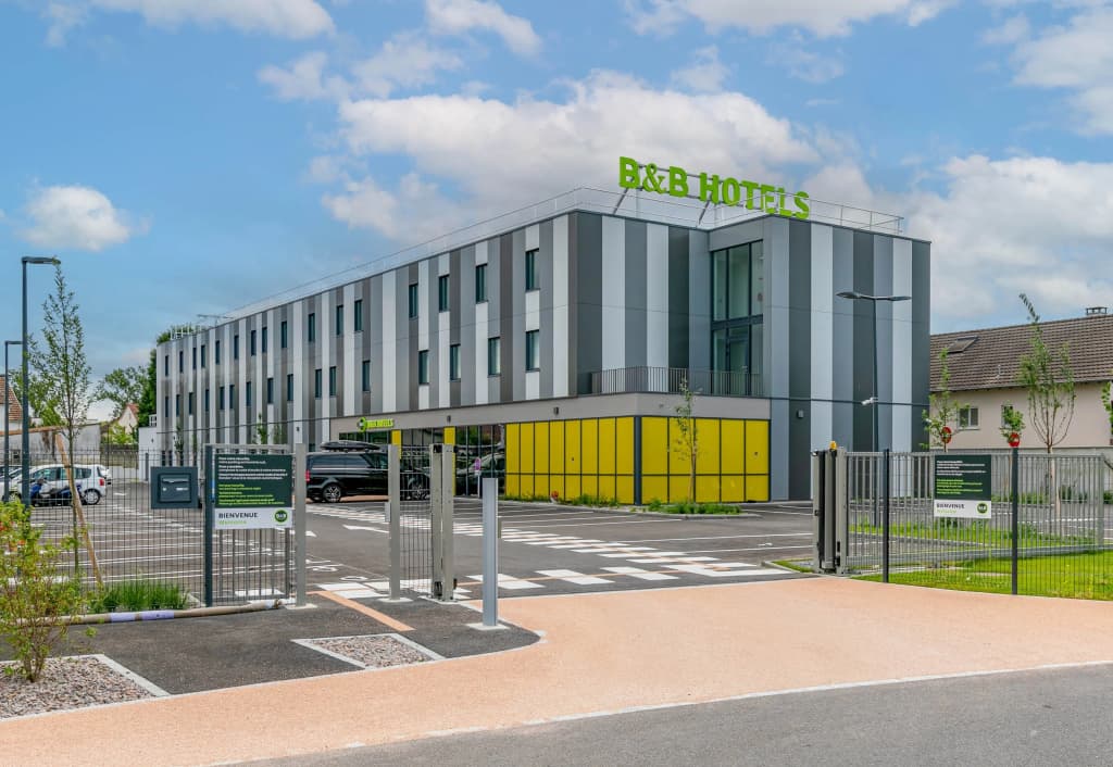 B&B Hotel Mulhouse Bâle Aéroport - Photo 1