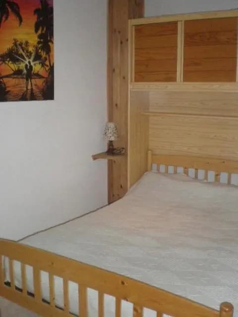 Villa 6 couchages 3 chambres terrasse ombragée parking dans résidence sécurisée piscine commune 400m de la mer LRJP93 - Mi...