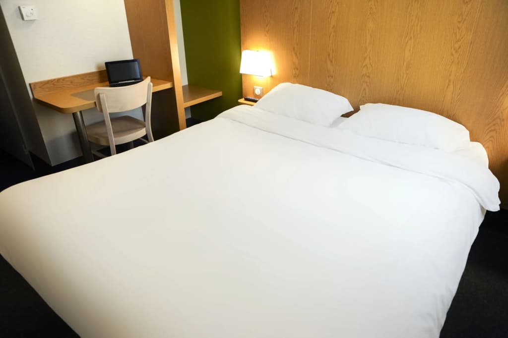 B&B HOTEL Paris Porte des Lilas - Miniature 7