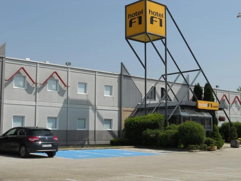 hotelF1 Pontarlier - Miniature 8