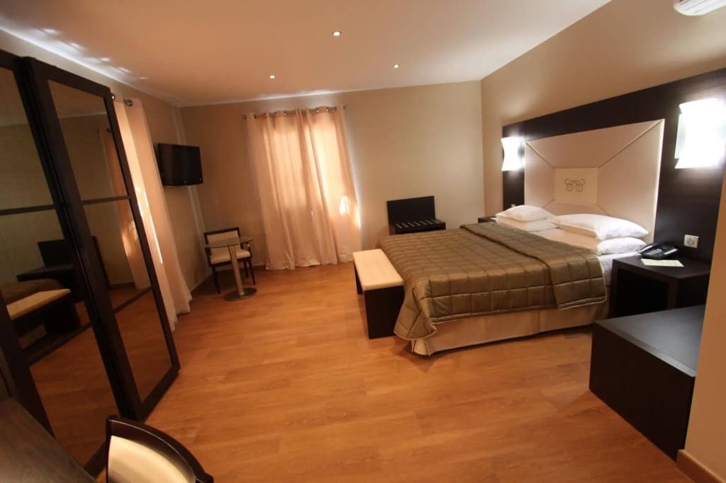 Hotel Chez Charles - Miniature 3