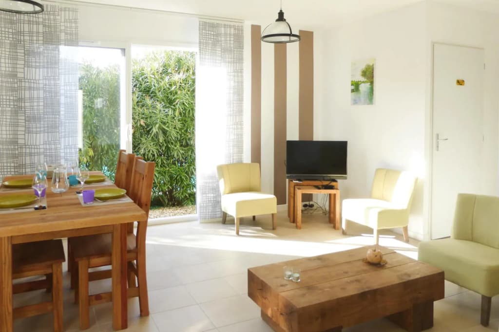 Nice Holiday Home With Private Terrace, Arpaillargues-et-aureillac - Photo 3