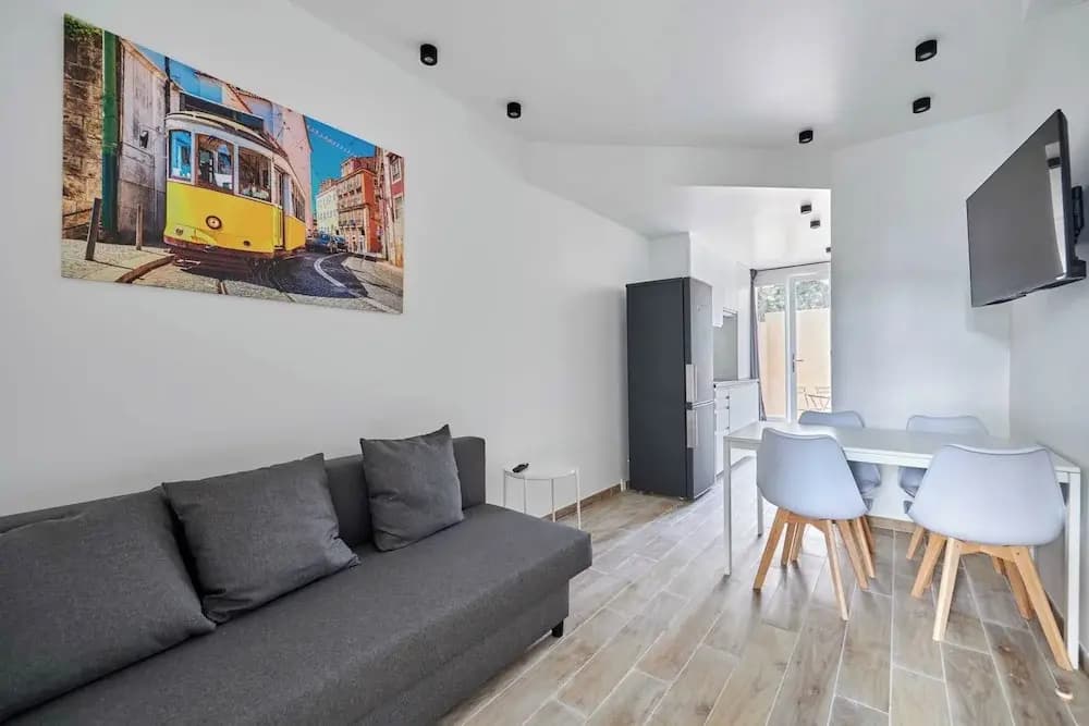 Beautiful Equipped Apartment in Downtown Deauville 4p/1br With Patio - Photo 3