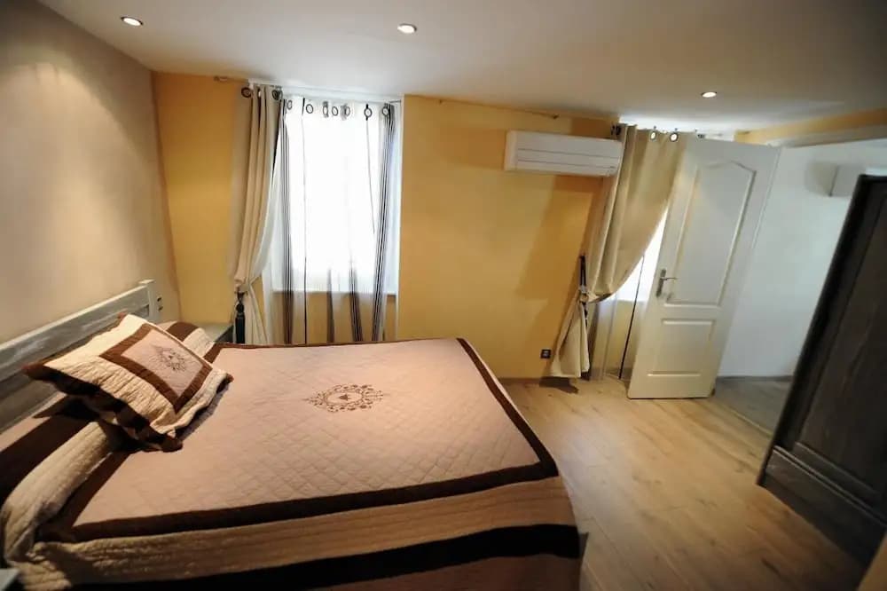 Hotel Les Arcades - Photo 5