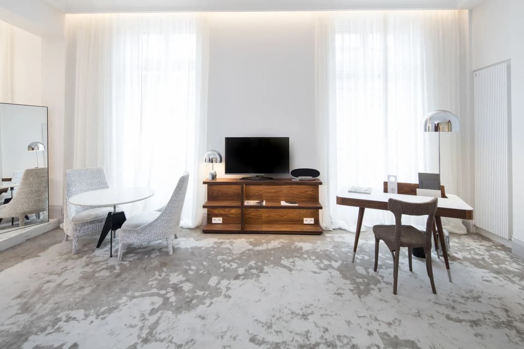 Yndo Hotel - Miniature 7