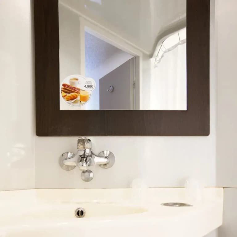 Premiere Classe Arles - Miniature 8