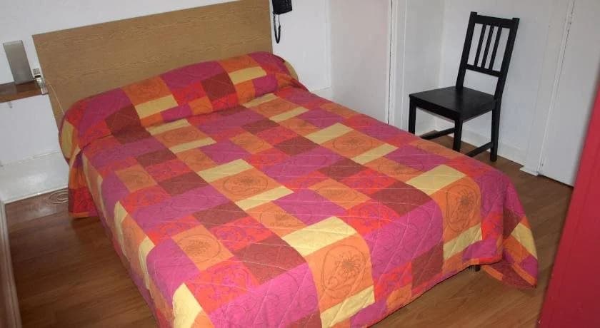 Hotel Chateaubriand - Photo 5