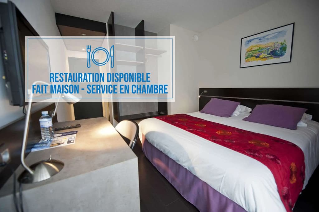 Villa With Private Pool in Plestin-les-greves - Miniature 3