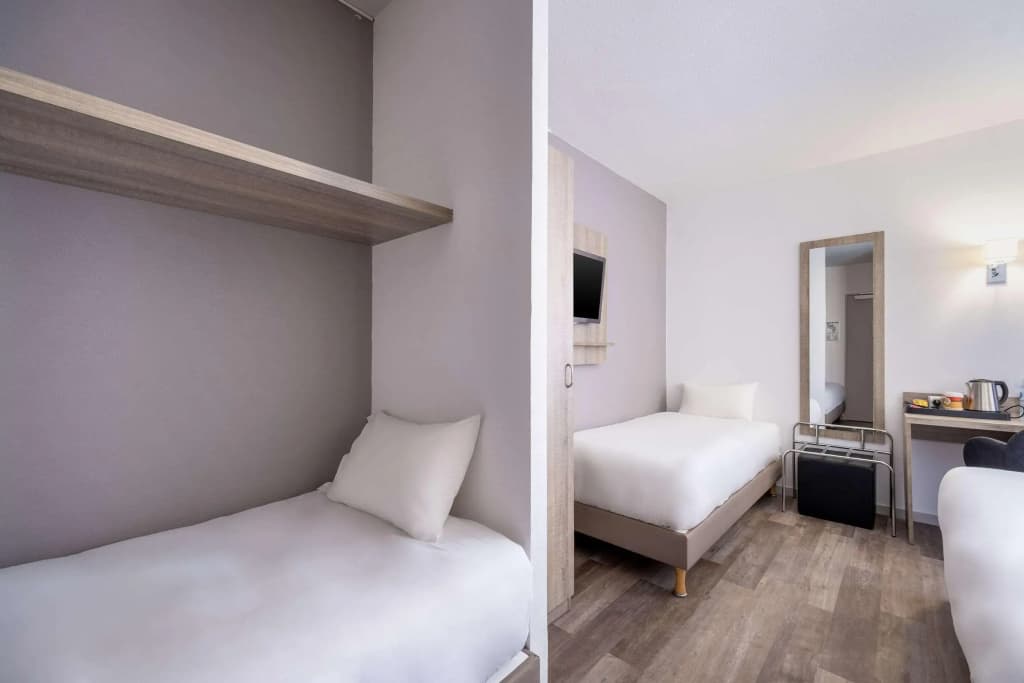 Quality Hotel Le Circuit - Le Mans - Photo 3