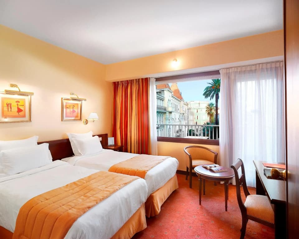 Splendid Hotel & Spa Nice - Photo 2