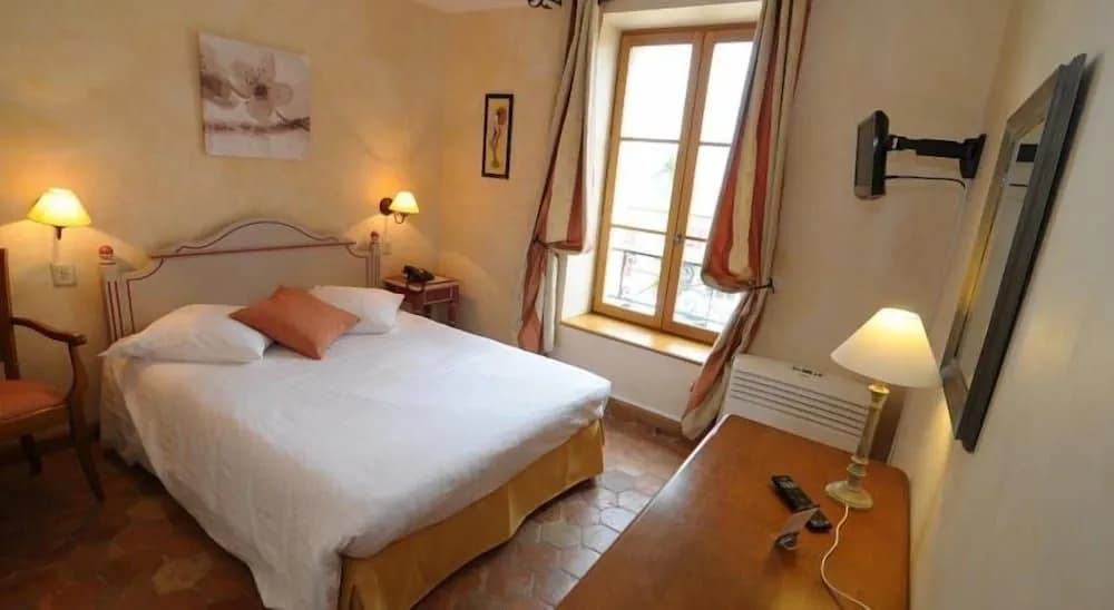 Hostellerie de la Tour d'Auxois - Miniature 6