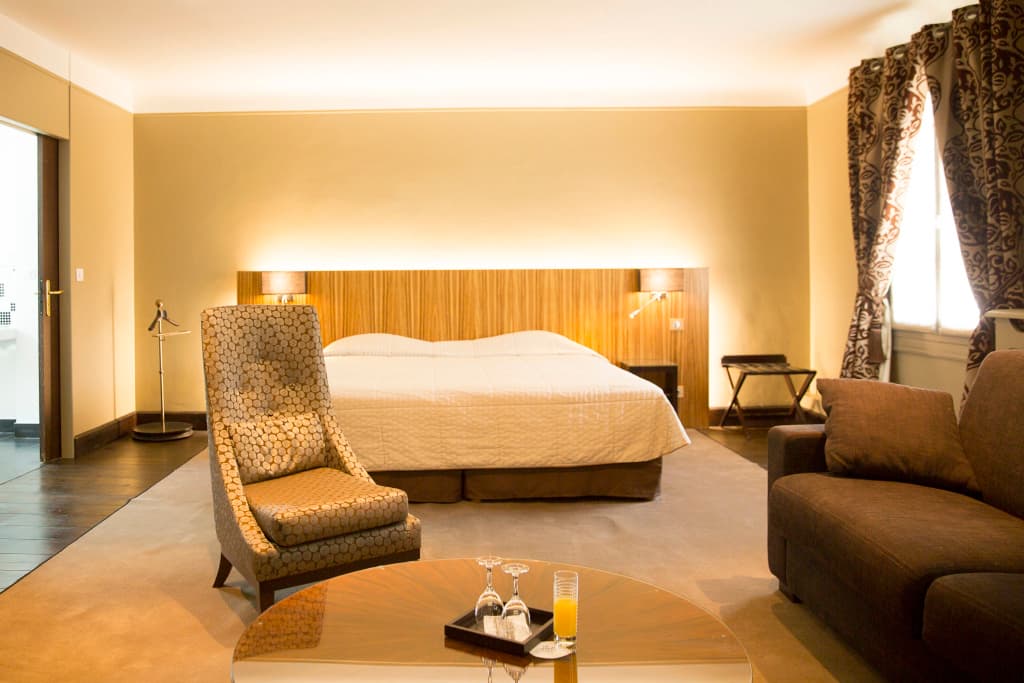 Le Grand Hotel Tours - Photo 3