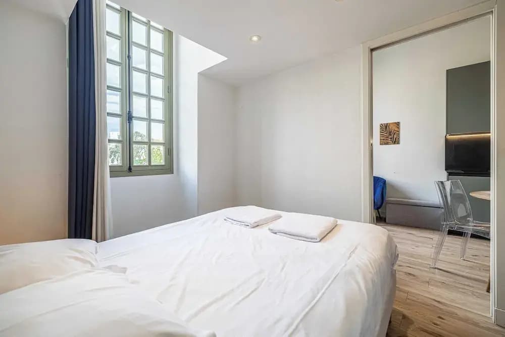 A/C Mezzanine Apt 2br/4p - Place Garibaldi - Photo 4