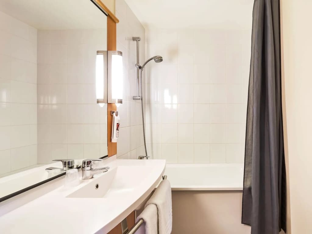 ibis Saint Nazaire Trignac - Miniature 8
