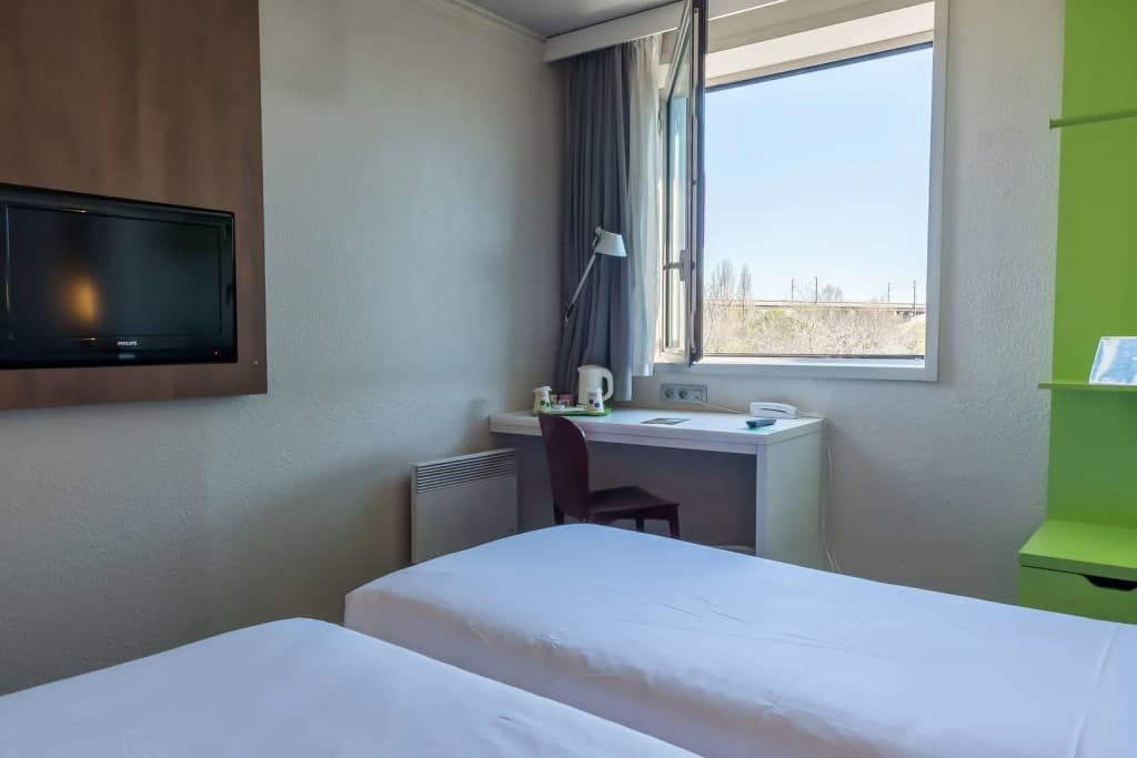 Hotel Campanile Nogent Sur Marne - Miniature 6