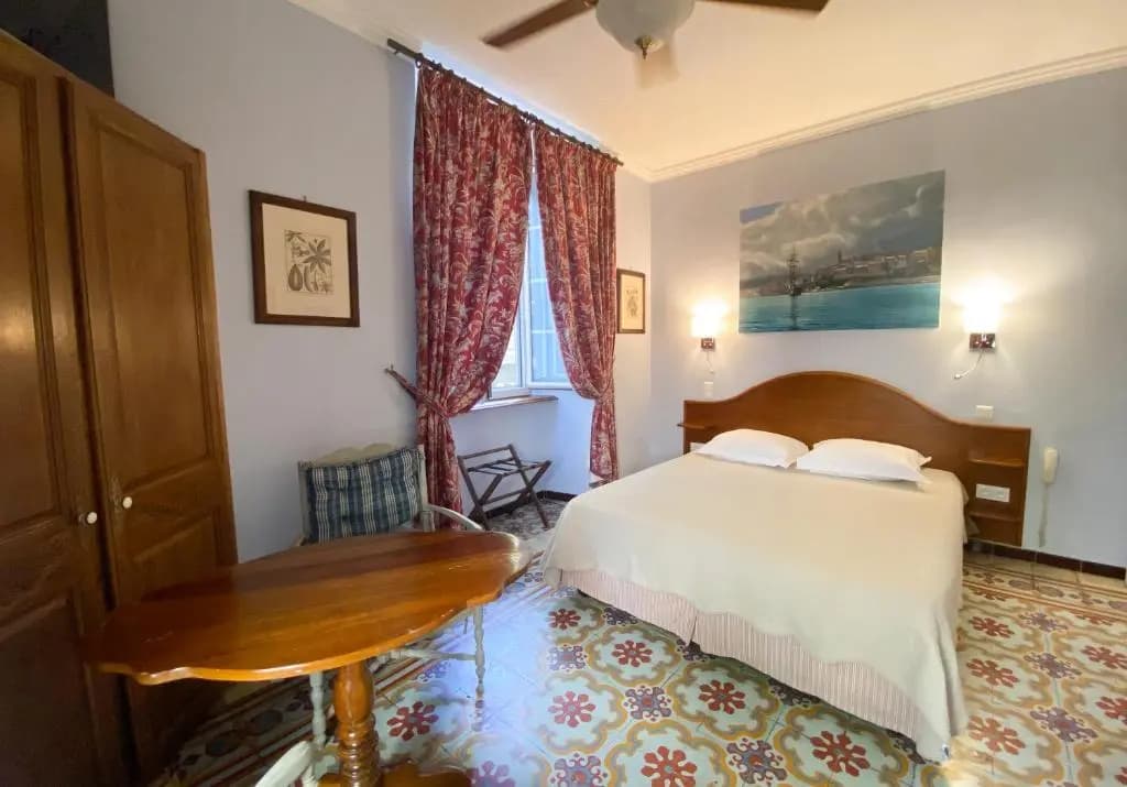 Hotel Central Bastia - Photo 3