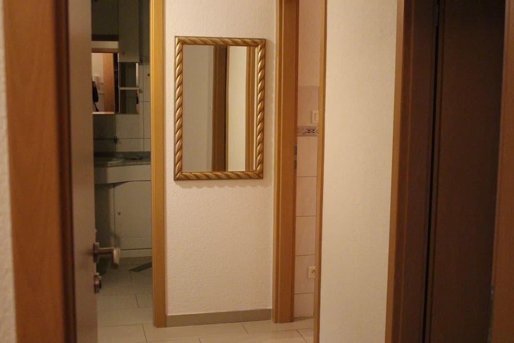 Studios near Basel Airport - RM 112 - Photo 4