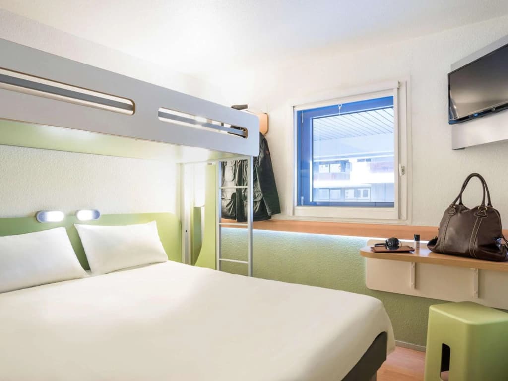 ibis budget Bordeaux Centre Mériadeck - Photo 3