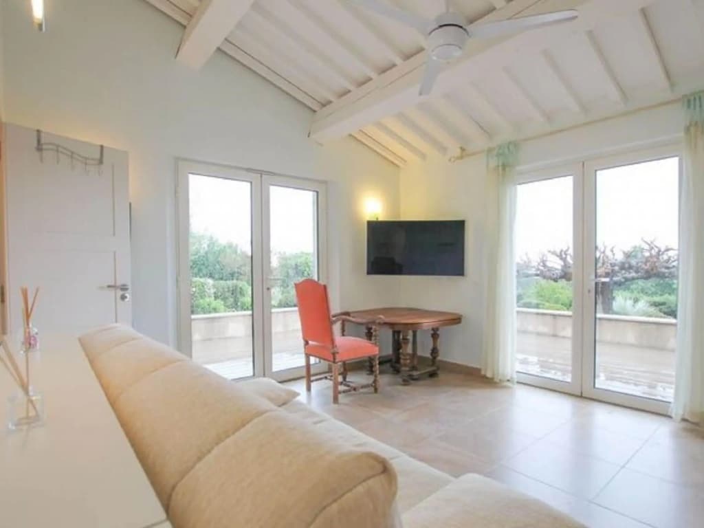 Serene Holiday Home in Grimaud With Private Pool - Photo 2