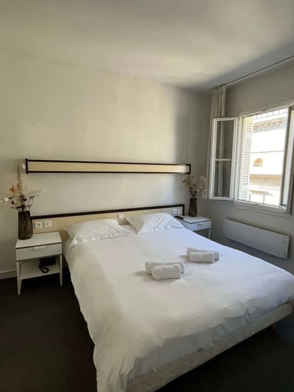 Hotel des Grands Hommes - Bordeaux Centre - Miniature 6