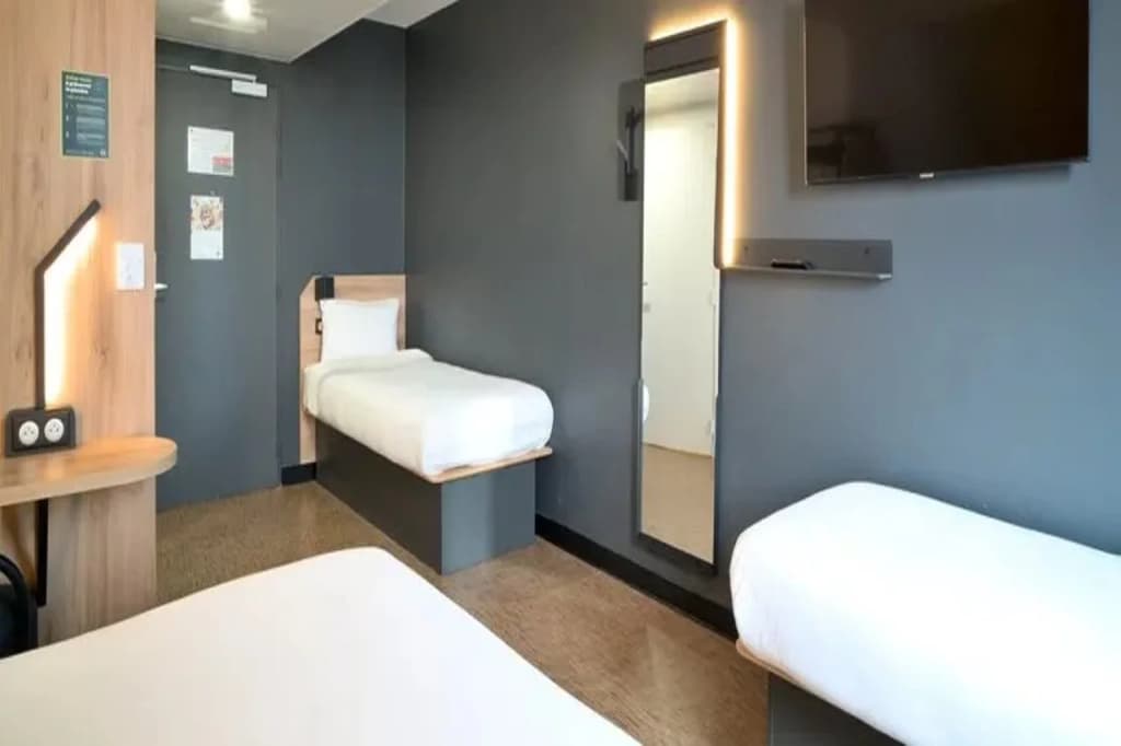 B&B HOTEL Dreux Nord - Miniature 6