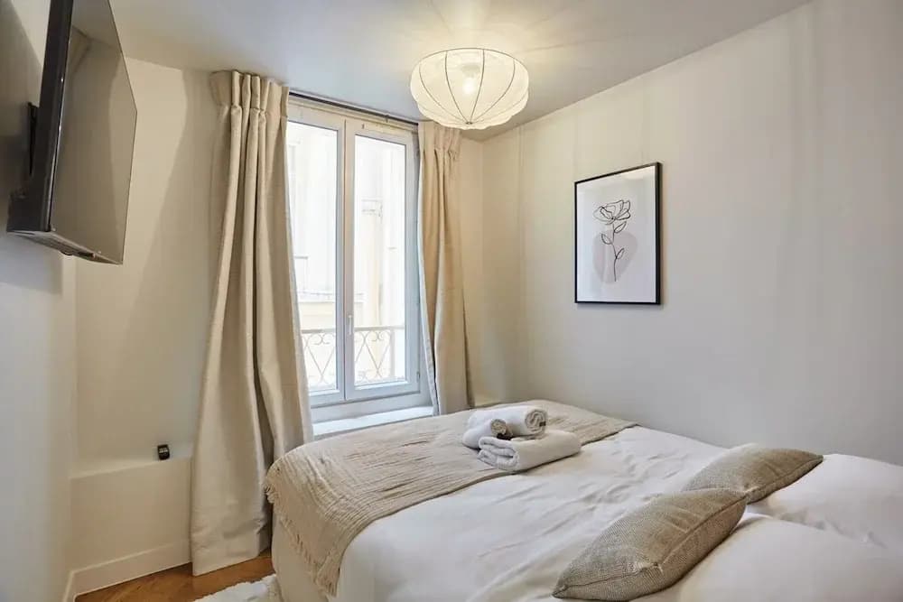 New Apartment Center of Paris - Photo 4