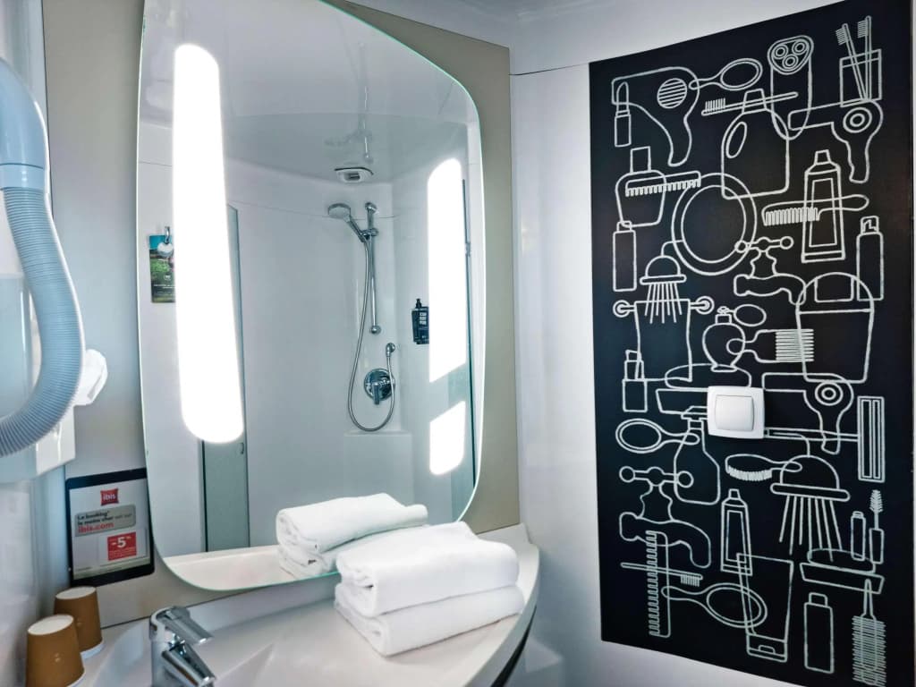 ibis budget Caen Porte de Bretagne - Miniature 7