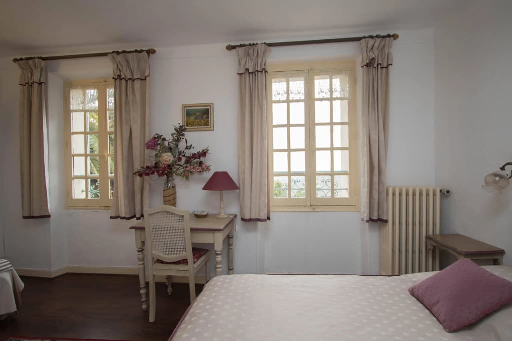 Hôtel La Bellaudière - Photo 2