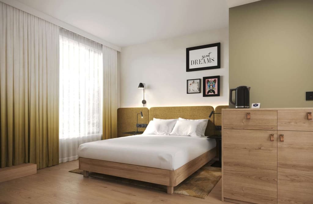 Hampton By Hilton Paris Charles De Gaulle Airport - Photo 4