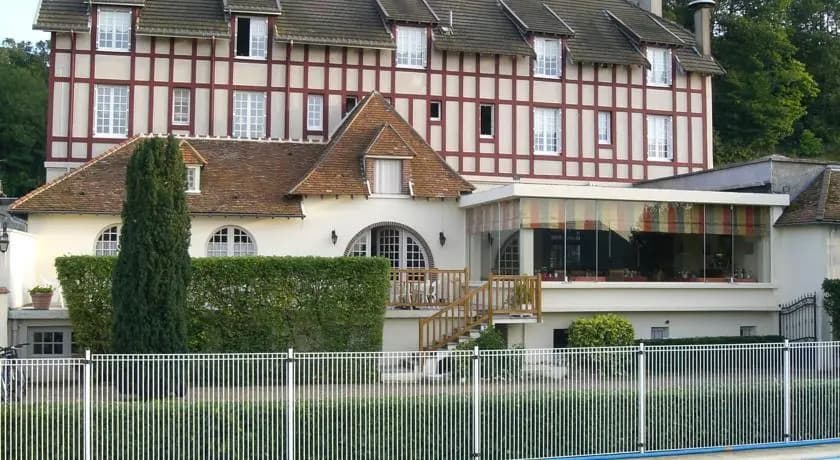 Hostellerie du Château - Photo 1